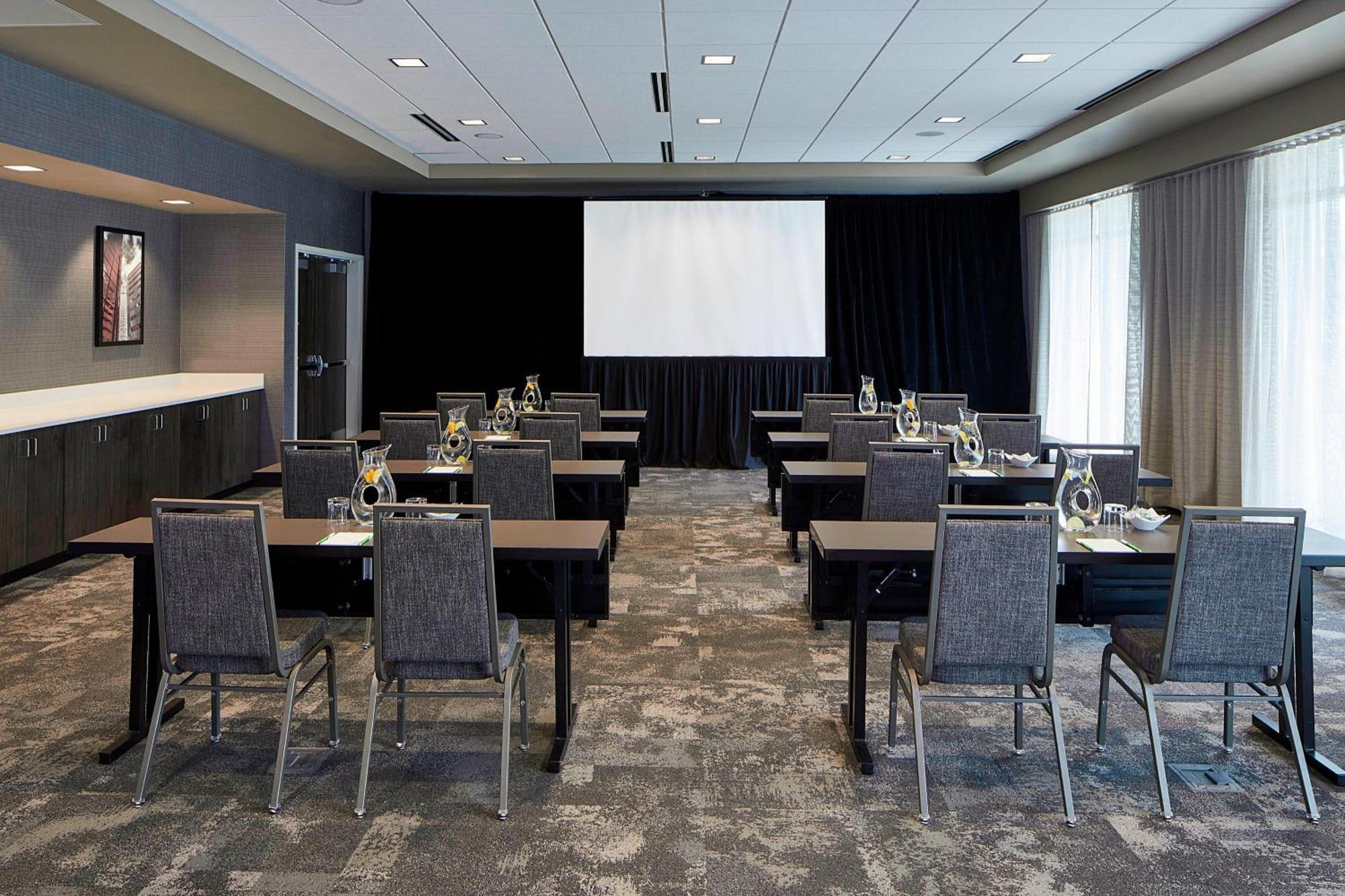 Courtyard By Marriott Minneapolis West Saint Louis Park Ngoại thất bức ảnh